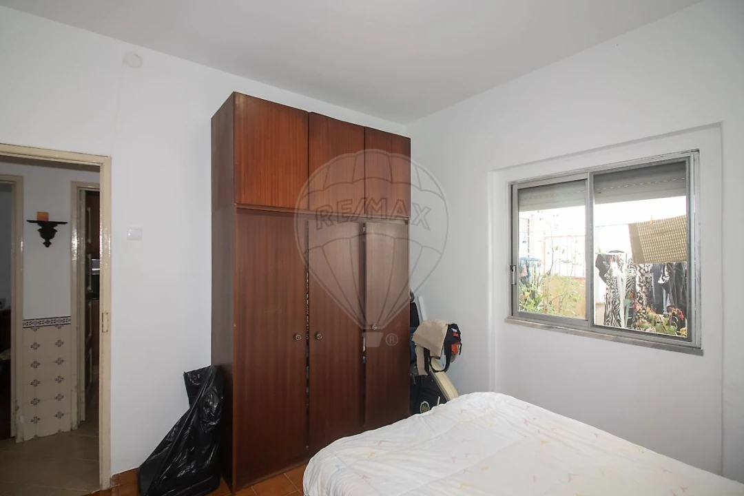 Moradia T2 para Venda em Carregado e Cadafais Foto 10