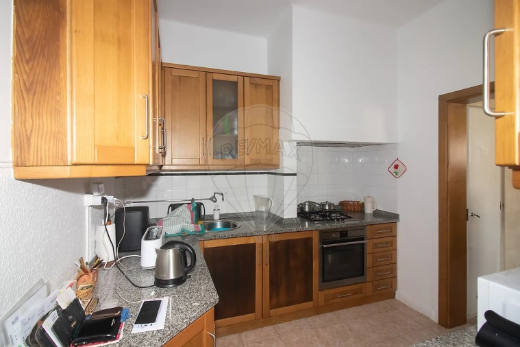 Moradia T2 para Venda em Carregado e Cadafais Foto 9
