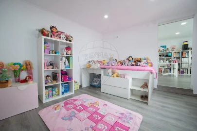 Moradia T2 para Venda em Olhalvo