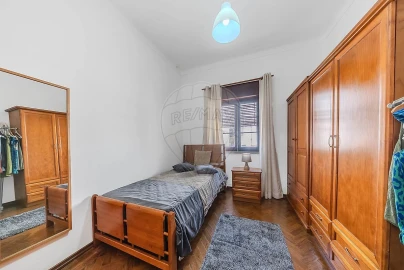 Moradia T4 para Venda em Alenquer (Santo Estêvão e Triana)