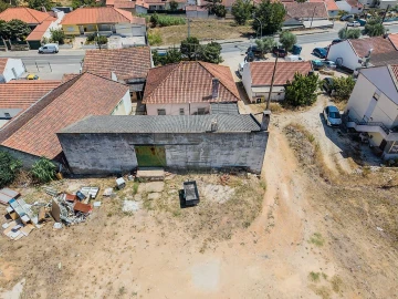 Moradia T4 para Venda em Alenquer (Santo Estêvão e Triana)
