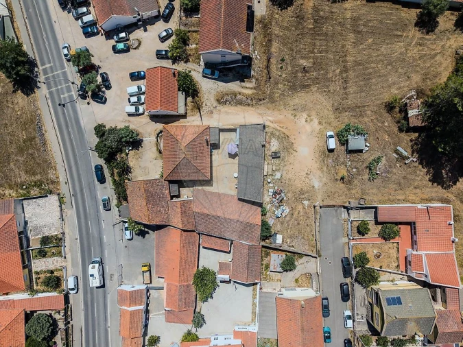Moradia T4 para Venda em Alenquer (Santo Estêvão e Triana) Foto 3