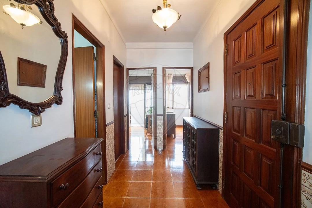 Apartamento T3 para Venda em Carregado e Cadafais Foto 11