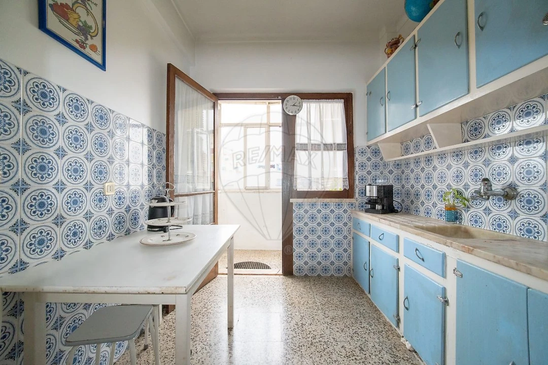 Apartamento T3 para Venda em Carregado e Cadafais Foto 12