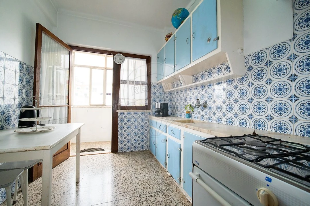 Apartamento T3 para Venda em Carregado e Cadafais Foto 13