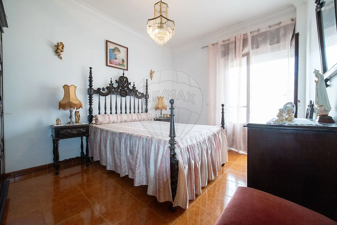 Apartamento T3 para Venda em Carregado e Cadafais Foto 1