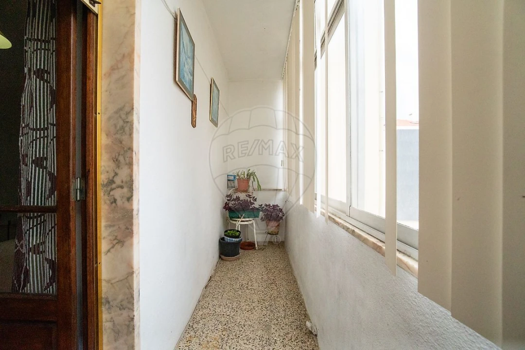 Apartamento T3 para Venda em Carregado e Cadafais Foto 8