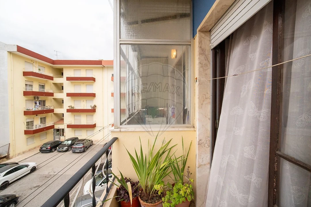 Apartamento T3 para Venda em Carregado e Cadafais Foto 24