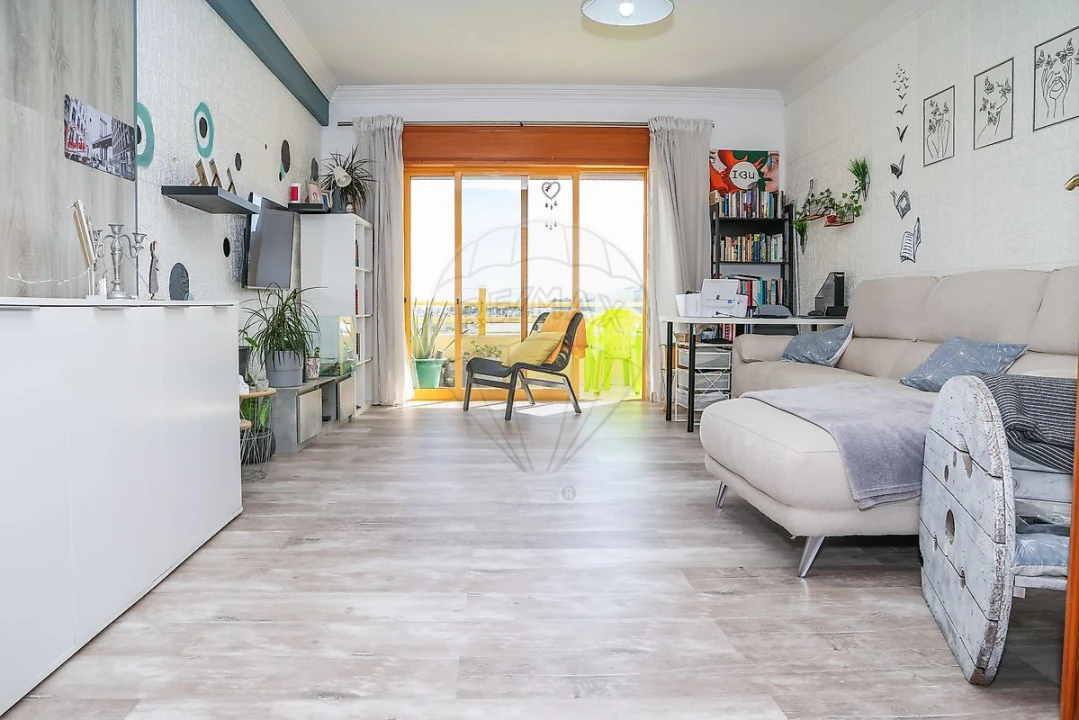 Apartamento T3 para Venda em Castanheira do Ribatejo e Cachoeiras Foto 8