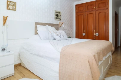 Apartamento T3 para Venda em Castanheira do Ribatejo e Cachoeiras