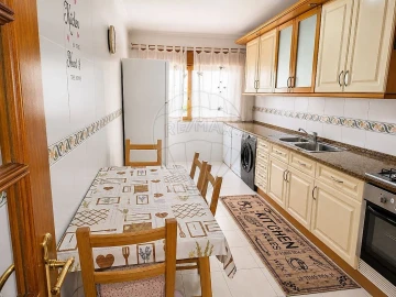 Apartamento T3 para Venda em Castanheira do Ribatejo e Cachoeiras