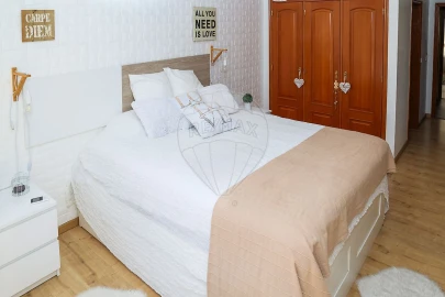 Apartamento T3 para Venda em Castanheira do Ribatejo e Cachoeiras