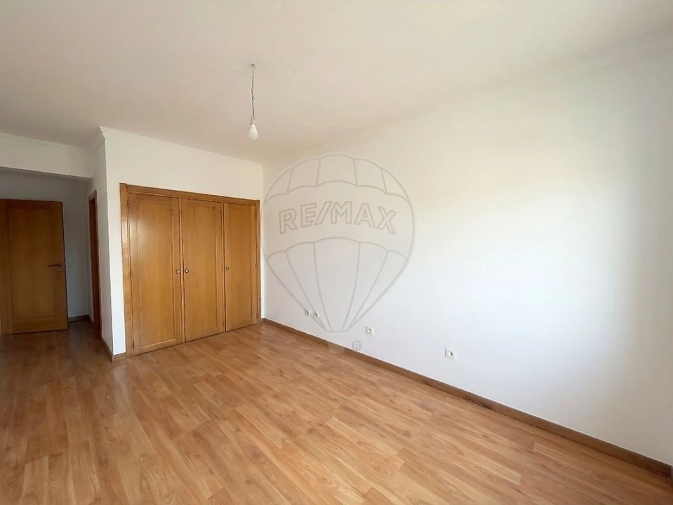 Apartamento T3 para Venda em Oiã Foto 5