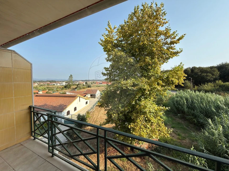 Apartamento T3 para Venda em Oiã Foto 19