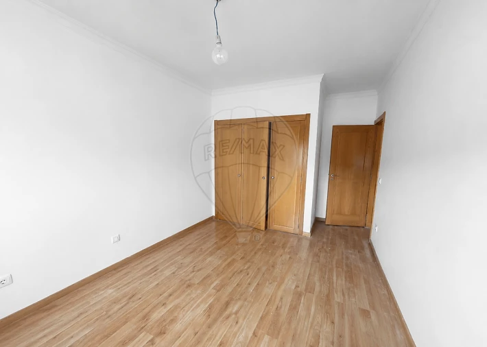 Apartamento T3 para Venda em Oiã Foto 8