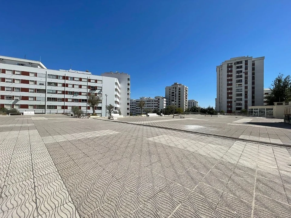 Loja para Arrendamento em Póvoa de Santa Iria e Forte da Casa Foto 8