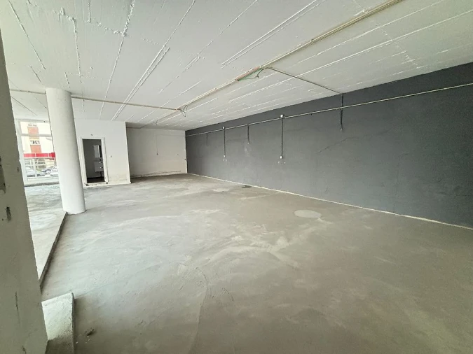Loja para Venda em Póvoa de Santa Iria e Forte da Casa Foto 4