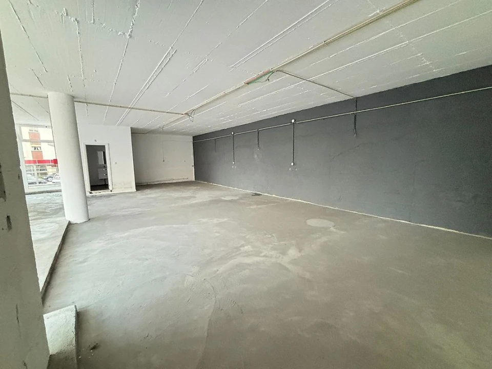Loja para Venda em Póvoa de Santa Iria e Forte da Casa Foto 4