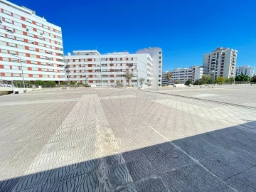 Loja para Venda em Póvoa de Santa Iria e Forte da Casa