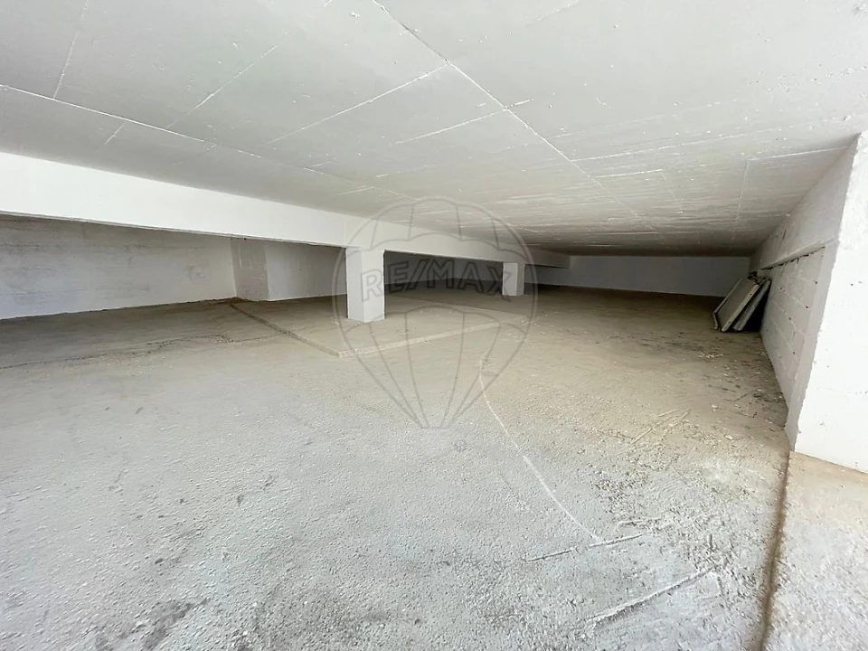 Loja para Venda em Póvoa de Santa Iria e Forte da Casa Foto 6