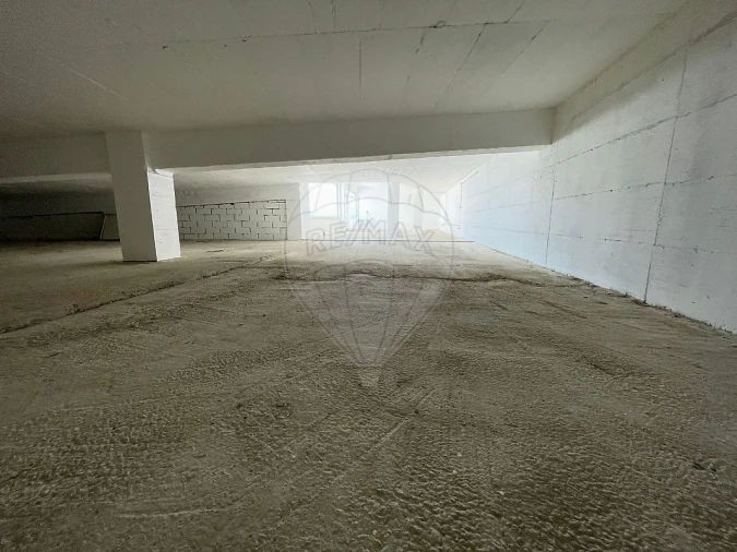 Loja para Venda em Póvoa de Santa Iria e Forte da Casa Foto 4