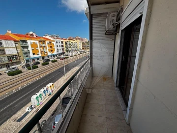 Apartamento T2 para Arrendamento em Corroios