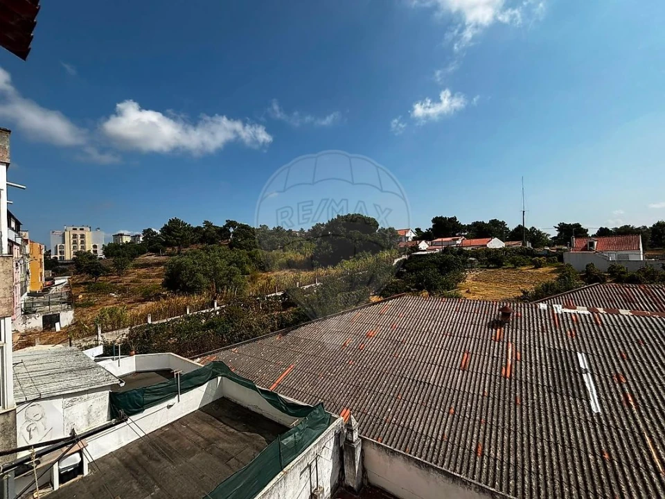 Apartamento T2 para Arrendamento em Corroios Foto 4