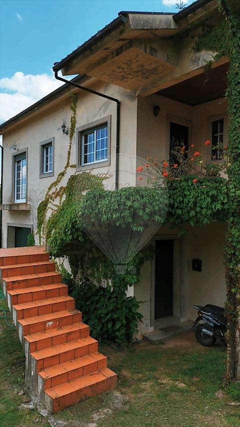 Moradia T2 para Arrendamento em Arnoia