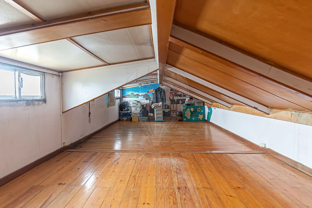 Apartamento T2 para Venda em Ramalde Foto 16