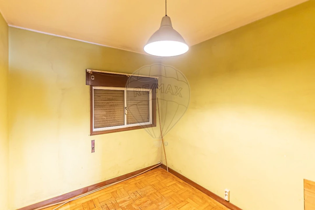 Apartamento T2 para Venda em Ramalde Foto 12