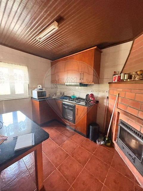 Moradia T2 para Venda em Louro