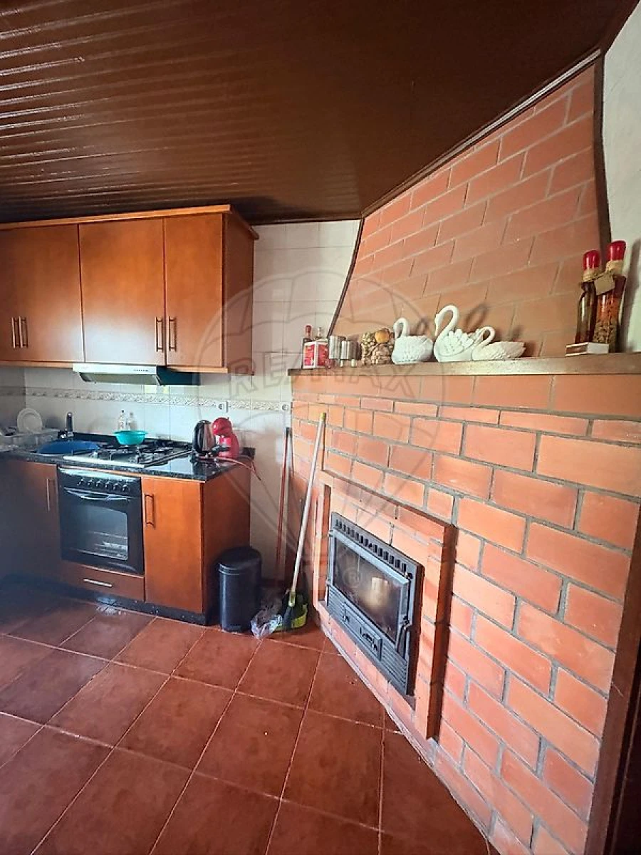 Moradia T2 para Venda em Louro Foto 12
