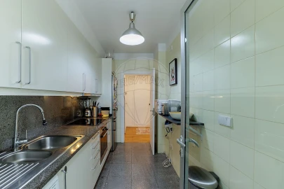 Apartamento T1 para Arrendamento em Ramalde