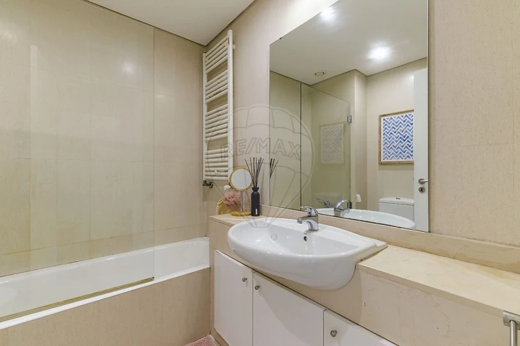 Apartamento T1 para Arrendamento em Ramalde Foto 18