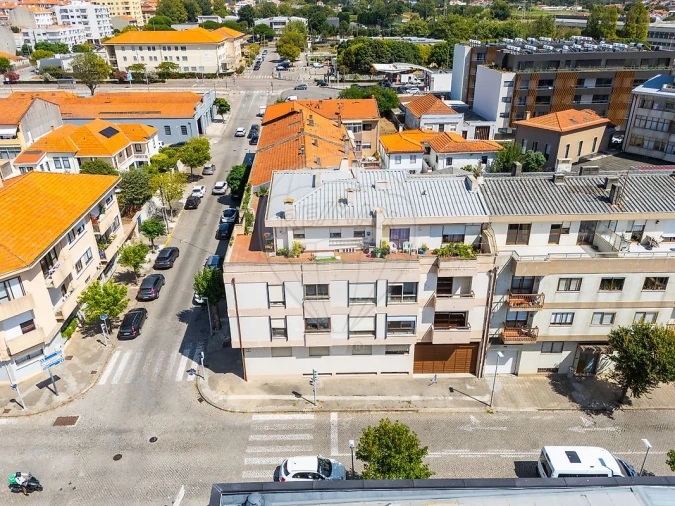 Apartamento T3 para Venda em Espinho Foto 27