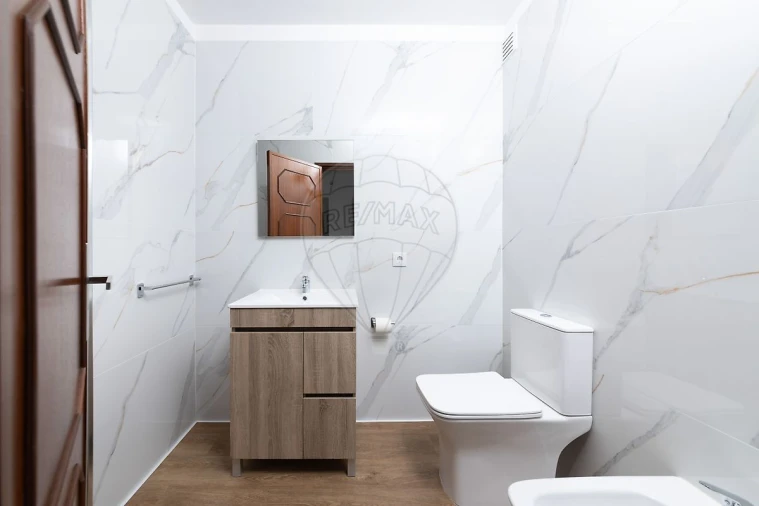 Apartamento T3 para Venda em Espinho Foto 13