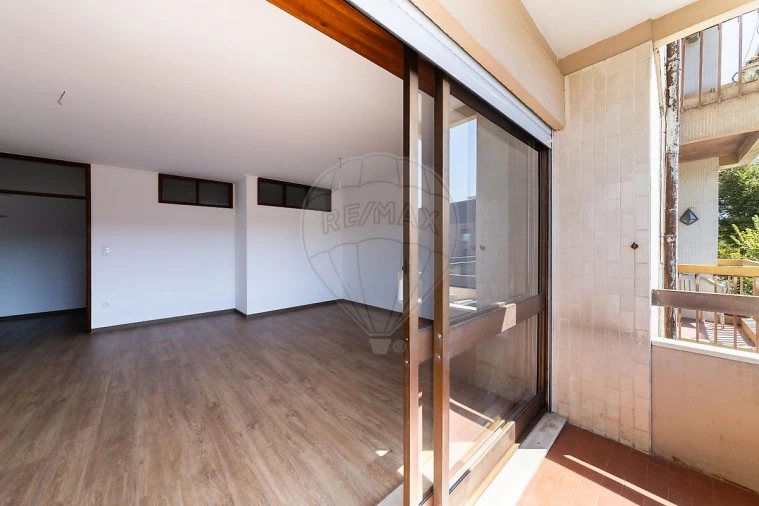 Apartamento T3 para Venda em Espinho Foto 7