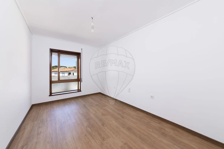 Apartamento T3 para Venda em Espinho Foto 14
