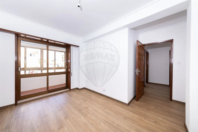 Apartamento T3 para Venda em Espinho Foto 22