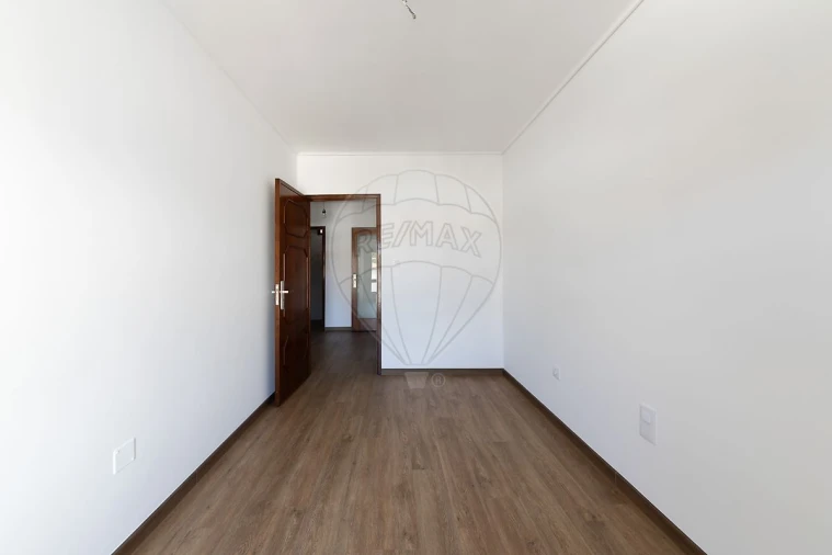 Apartamento T3 para Venda em Espinho Foto 19
