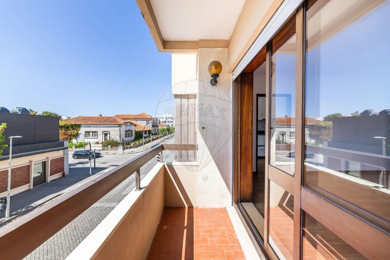 Apartamento T3 para Venda em Espinho Foto 5