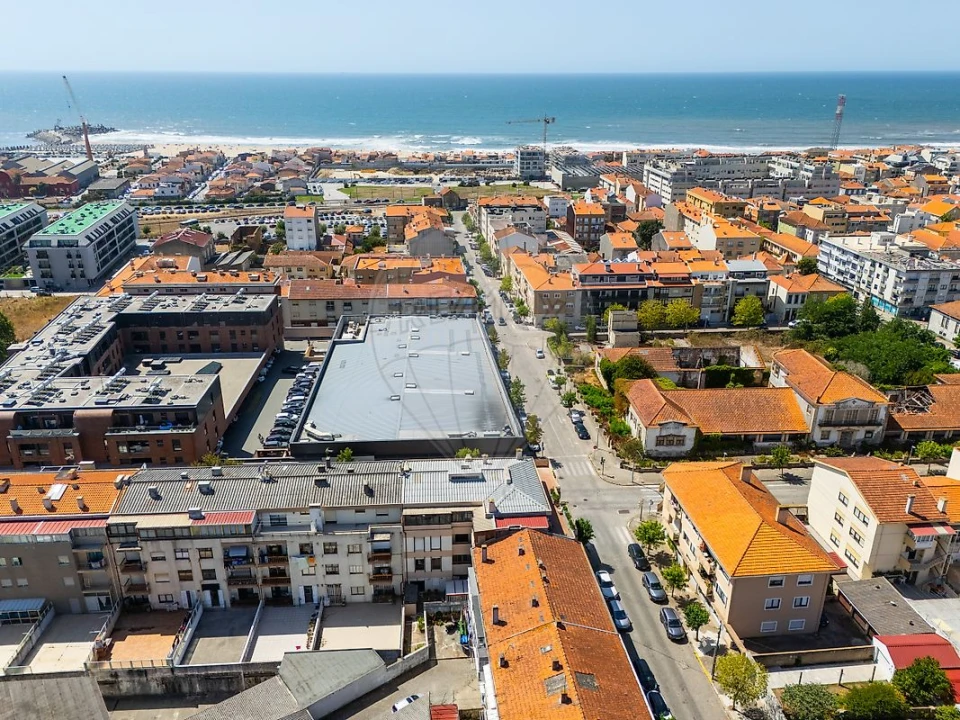 Apartamento T3 para Venda em Espinho Foto 31