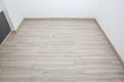 Moradia T2 para Venda em Aveiras de Cima