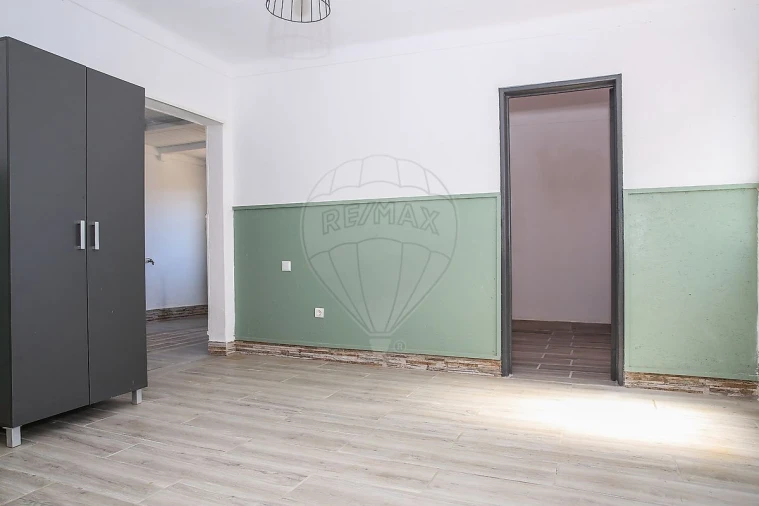 Moradia T2 para Venda em Aveiras de Cima Foto 32