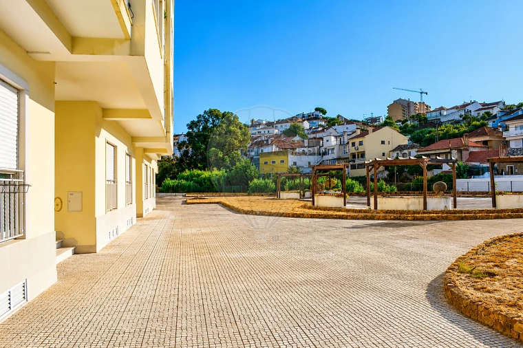 Apartamento T1 para Venda em Alenquer (Santo Estêvão e Triana) Foto 2