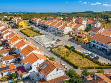 Moradia T3 para Venda em Alenquer (Santo Estêvão e Triana)