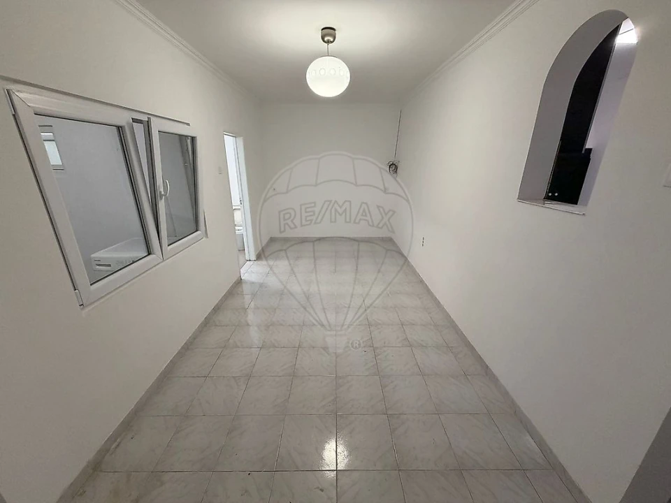 Moradia T2 para Venda em Muge Foto 8
