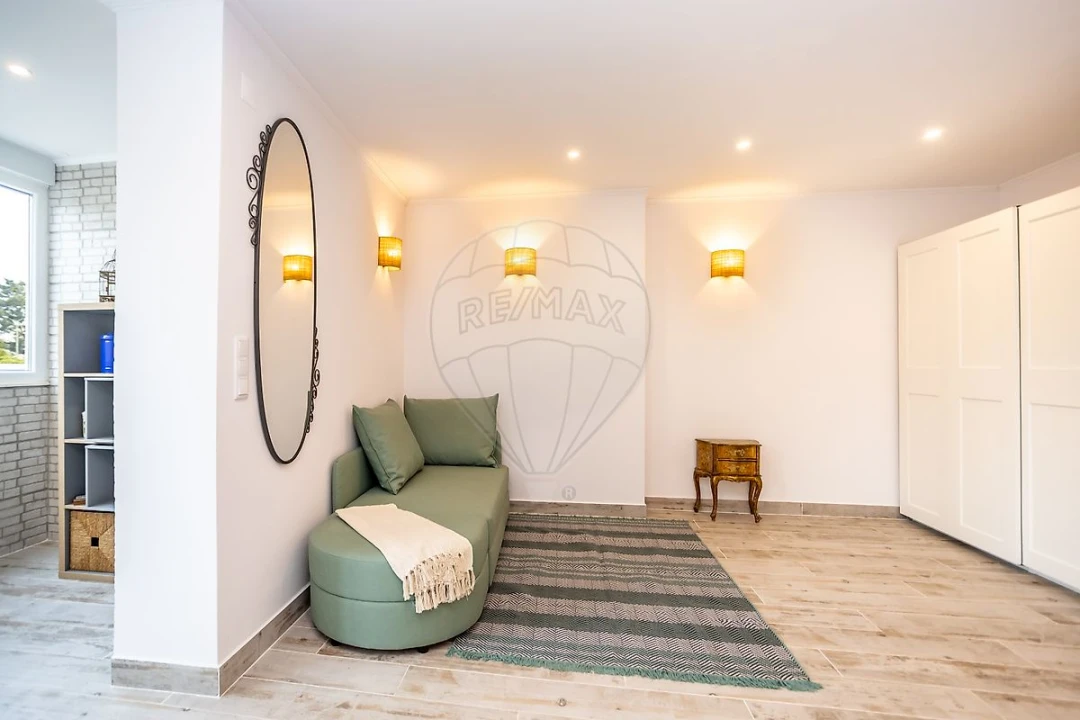 Apartamento T0 para Venda em Costa da Caparica Foto 12