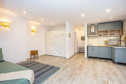 Apartamento T0 para Venda em Costa da Caparica