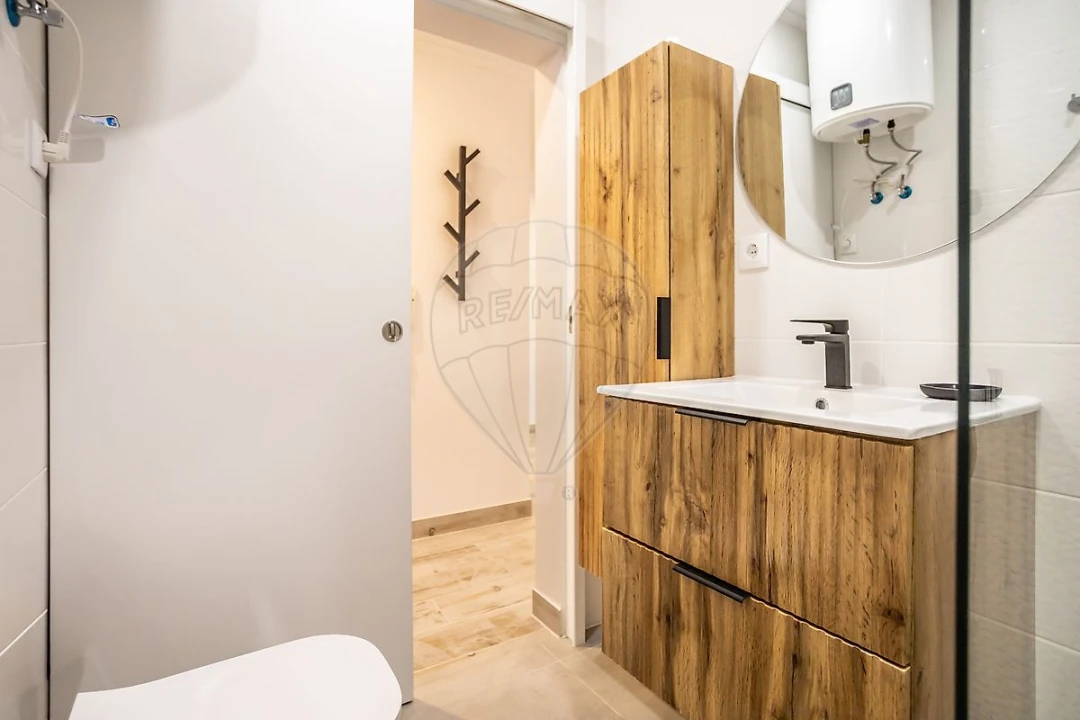 Apartamento T0 para Venda em Costa da Caparica Foto 7